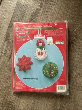 1984 Paragon Needlecraft "Holiday Spinners" Felt Ornaments Kit Vintage Craft Kit